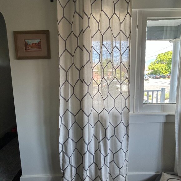 Curtains, set of 2 - Picture 2 of 4